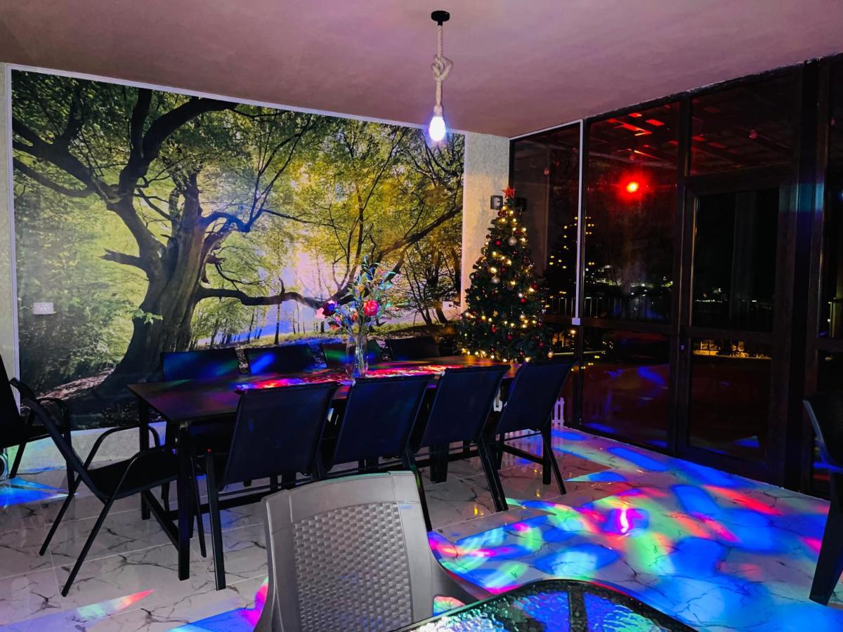 Guest House Royal Comfort With Terrace Kutaisi Exterior photo