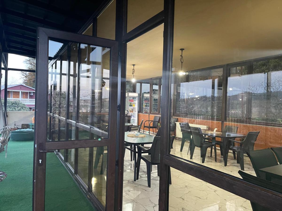 Guest House Royal Comfort With Terrace Kutaisi Exterior photo