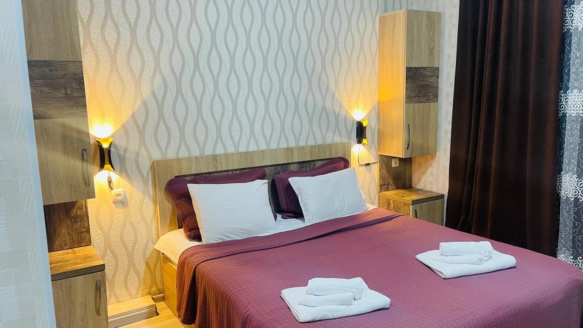 Guest House Royal Comfort With Terrace Kutaisi Exterior photo
